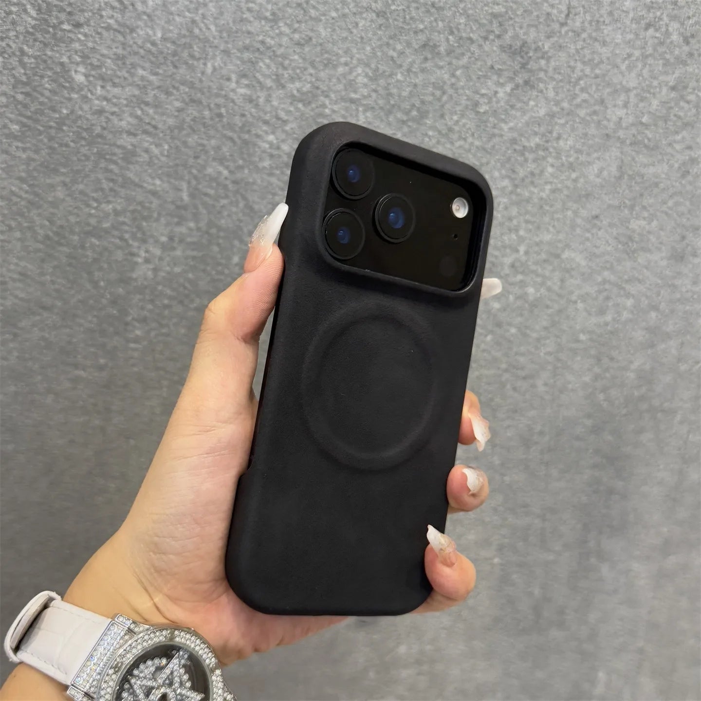 Apple iPhone Luxury Sheepskin Feel Leather Magsafe Case