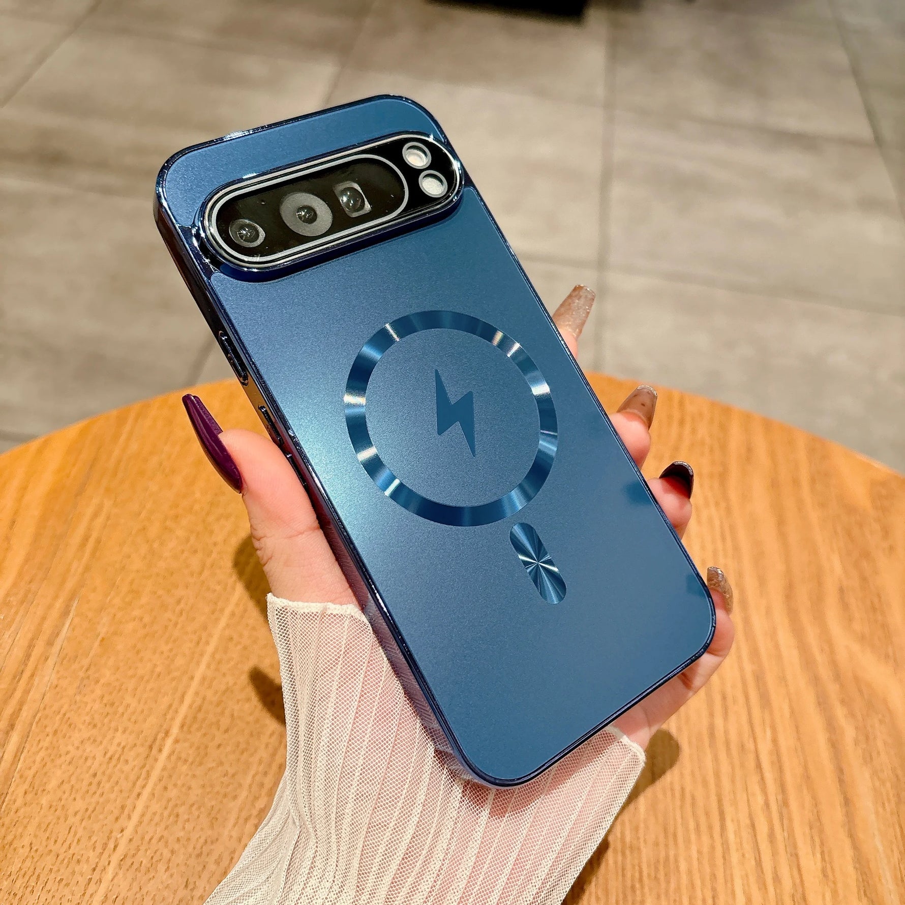 Google Pixel Luxury Metallic Frosted Magsafe Phone Case