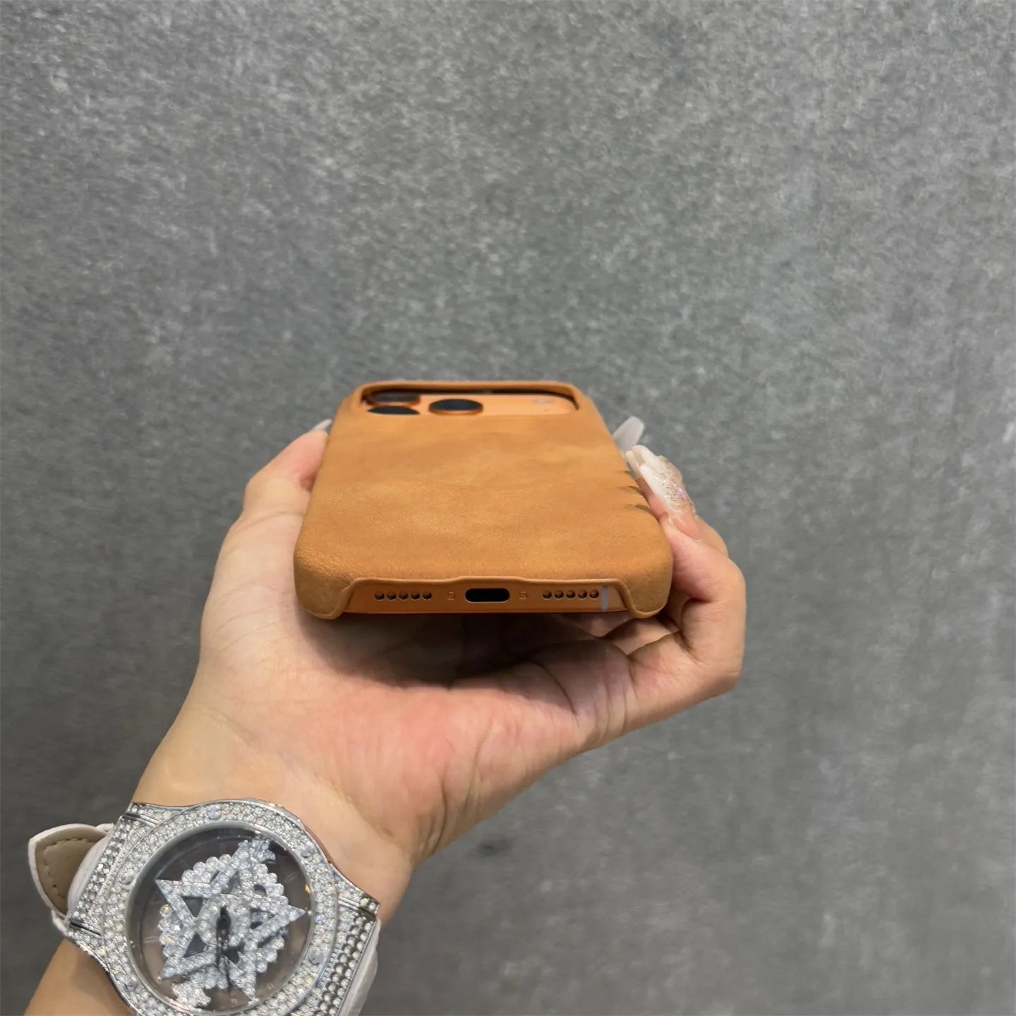 Apple iPhone Luxury Sheepskin Feel Leather Magsafe Case