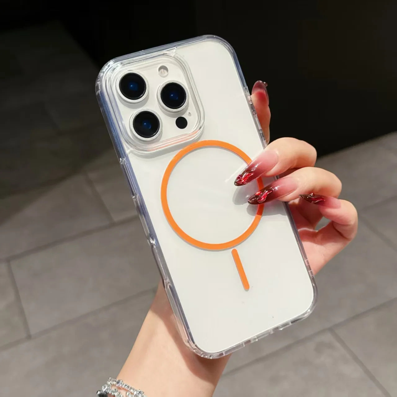 Apple iPhone - Transparent MagSafe Case