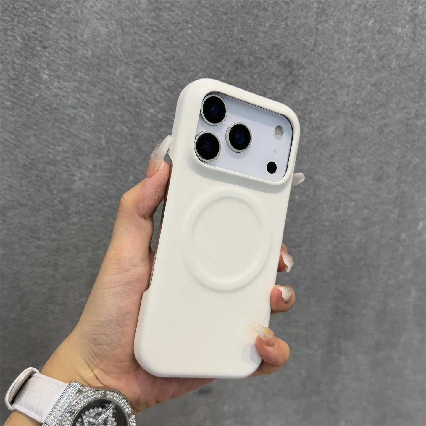 Apple iPhone Luxury Sheepskin Feel Leather Magsafe Case