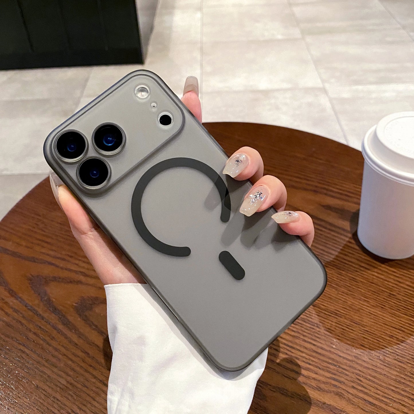 Apple iPhone Matte Clear Magsafe Case