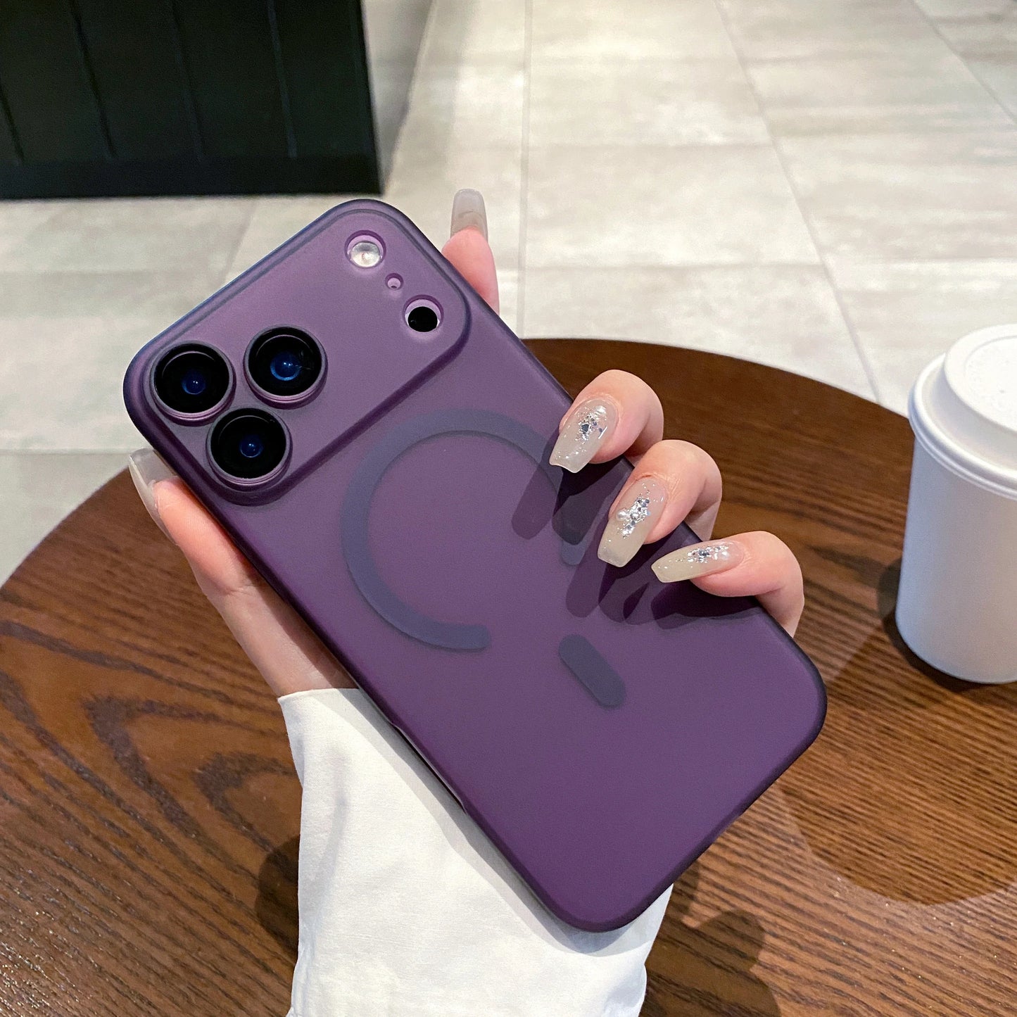 Apple iPhone Matte Clear Magsafe Case