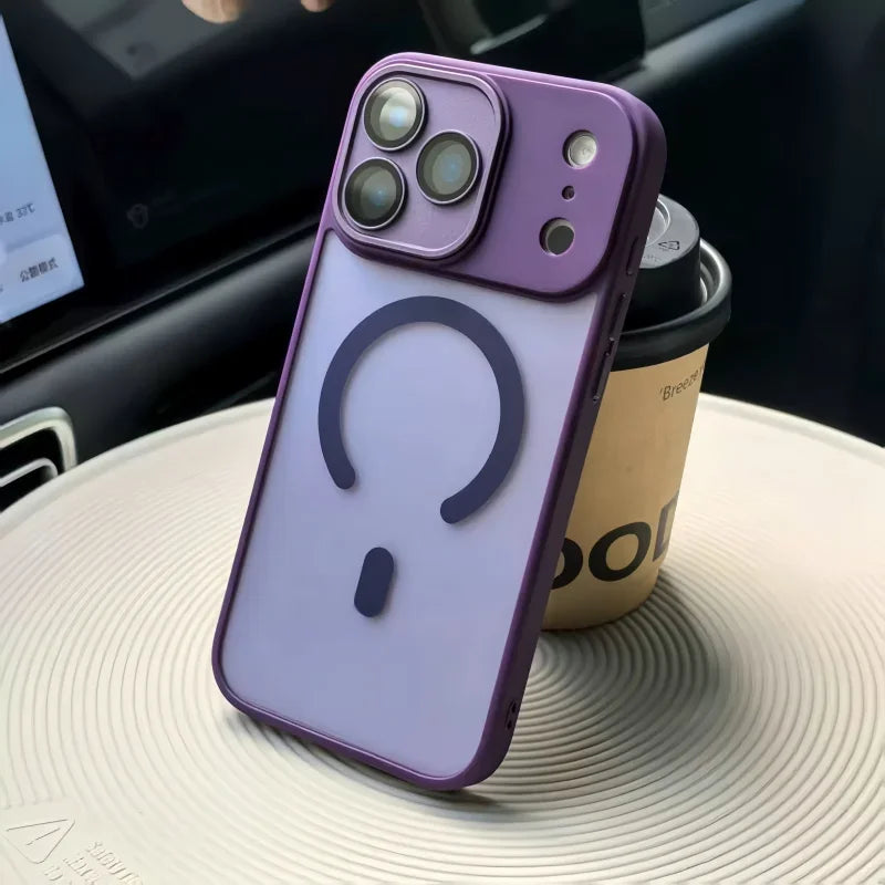 Apple iPhone - MagSafe Case with Lens Protector