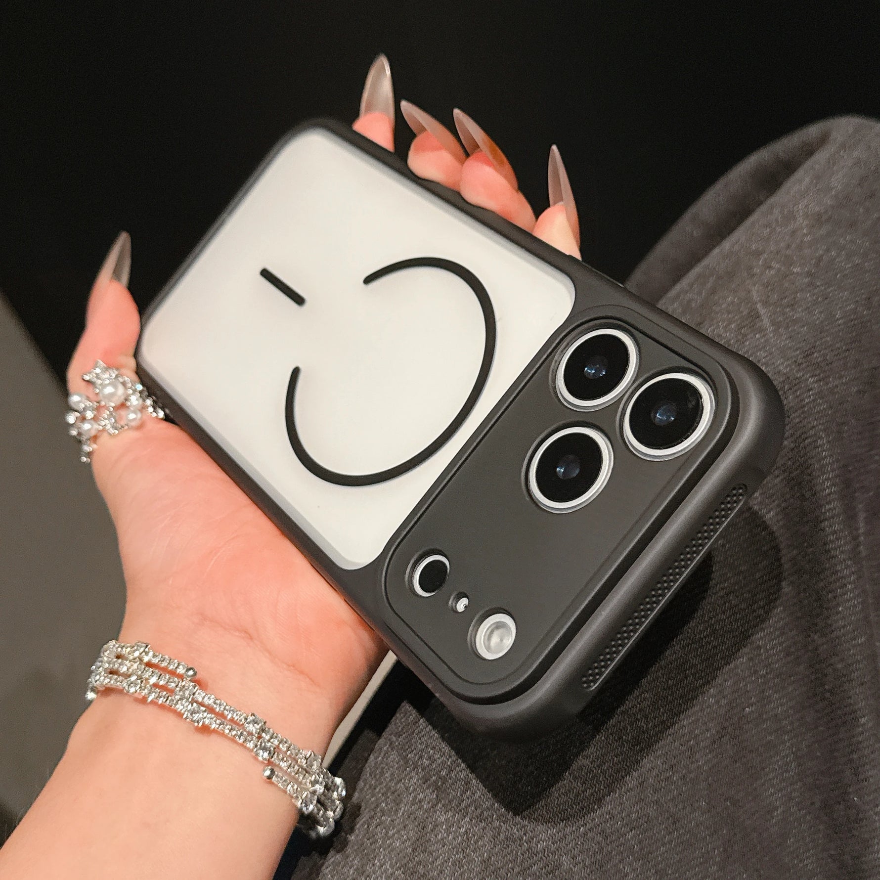 Apple iPhone - Rugged Matte MagSafe Case