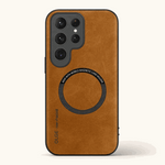 Samsung Galaxy - Magnetic leather-look phone case in warm brown with a black camera surround and circular magnetic ring